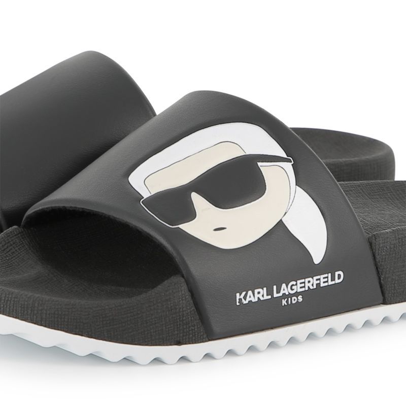 Badeschuhe mit Motiv KARL LAGERFELD KIDS 
                    JUNGE