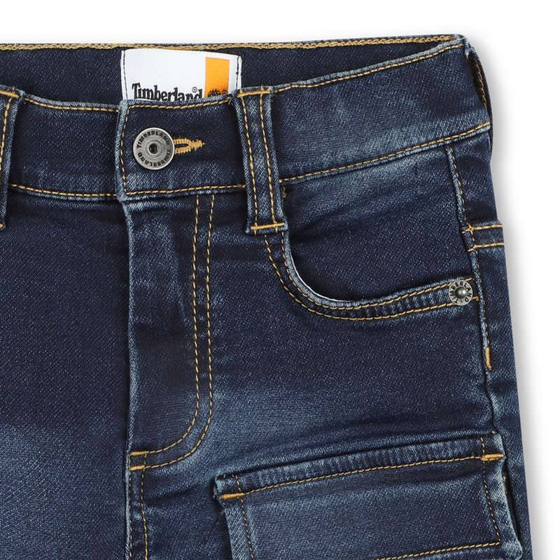 Jeansshorts aus Stretch TIMBERLAND 
                    JUNGE